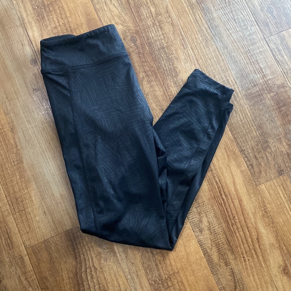 Marika black & gray abstract print leggings size M